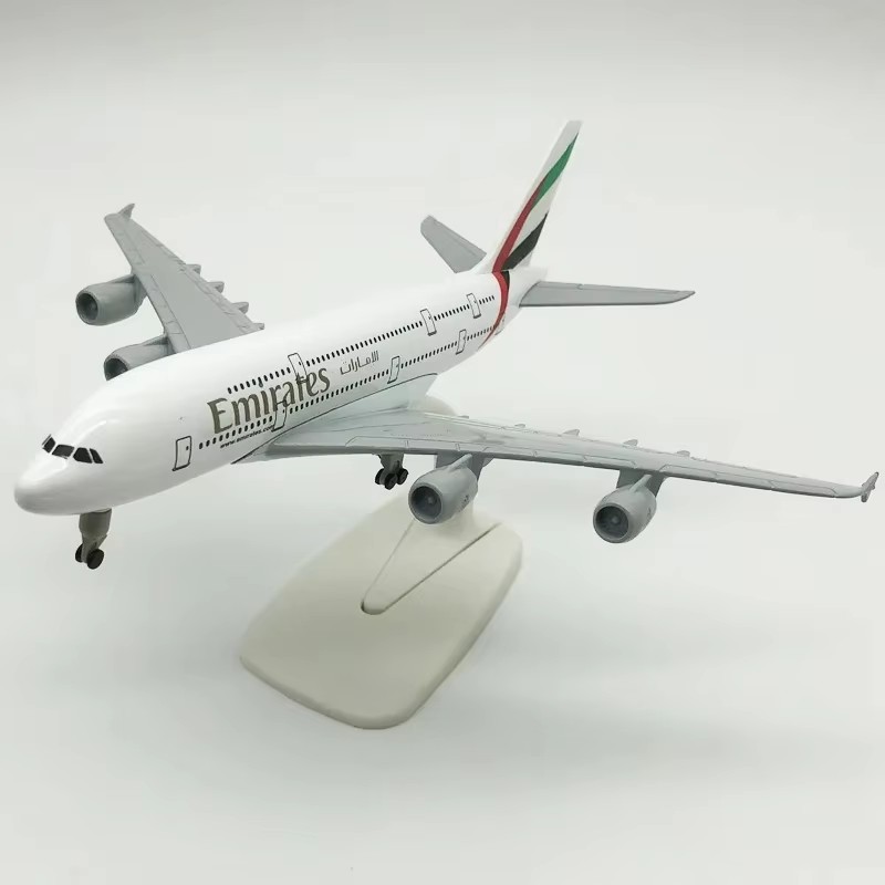 20CM A380 Emirates Airline 1:4 – Model Airplane Plastic recenzja i cena